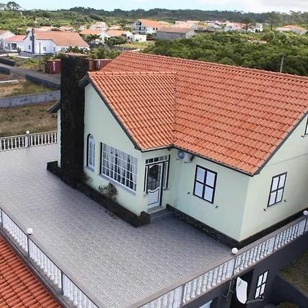 Casa de Férias Moradia T3 *