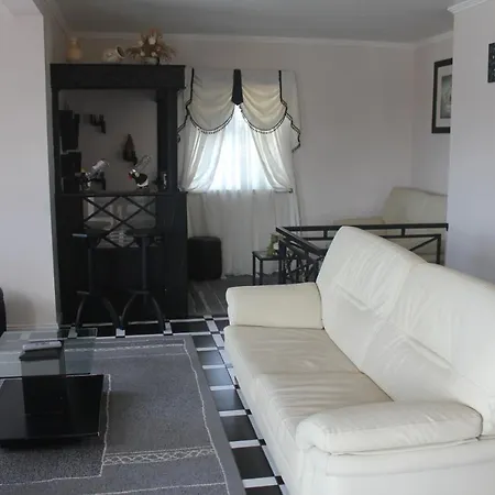 Casa de Férias Moradia T3 *